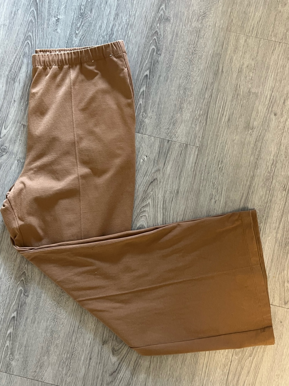 Uniqlo Men's Draw String Pants in Chestnut Brown